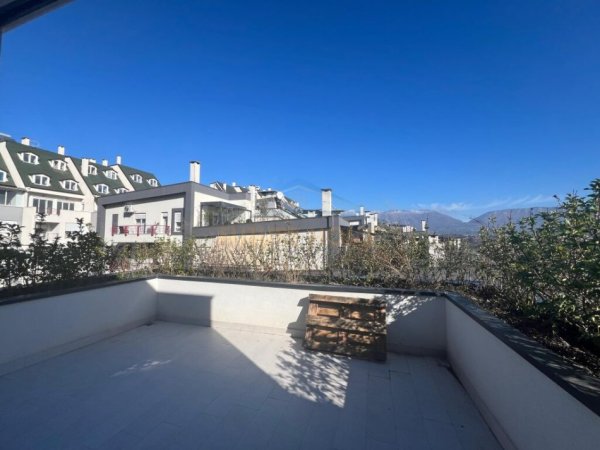 Tirane, shitet apartament 3+1+Ballkon Kati 5, 116 m² 320.000 € (Liqeni Thate)