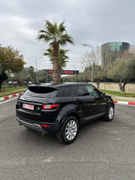 Tirane, shes SUV | Fuoristrad | Xhip RANGE ROVER EVOQUE 2.0 DIESEL FULL OPTION Nafte, e zeze automatik Klima 163.000 km