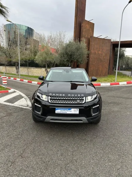 Tirane, shes SUV | Fuoristrad | Xhip RANGE ROVER EVOQUE 2.0 DIESEL FULL OPTION Nafte, e zeze automatik Klima 163.000 km