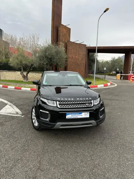 Tirane, shes SUV | Fuoristrad | Xhip RANGE ROVER EVOQUE 2.0 DIESEL FULL OPTION Nafte, e zeze automatik Klima 163.000 km