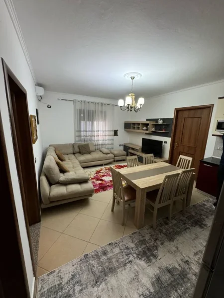 Tirane, jepet me qera apartament 2+1+Aneks+Ballkon Kati 2, 67 m² 500 € (don bosko)