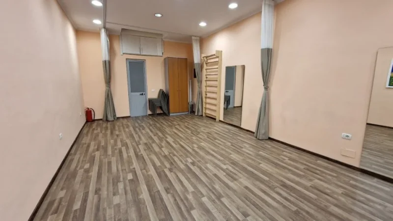 Tirane, shitet dyqan Kati 0, 43 m² 134.000 € (Rruga Mine Peza, prane Prokurorise se Tiranes, Rruga Haxhi Hysen Dalliu.)