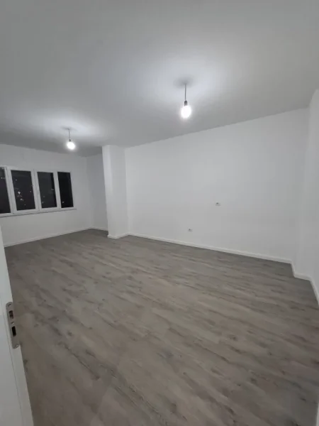 Tirane, shitet apartament 2+1 Kati 5, 89 m² 139.000 € (Pallatet Çabej.)