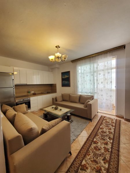 ALF50295 Tirane, jepet me qera apartament 2+1 Kati 2, 70 m² 600 € (Don Bosko)