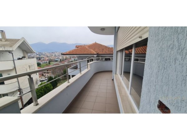 Tirane, jepet me qera Vile 1+1 Kati 3, 60 m² 450 € (Rruga e elbasanit)