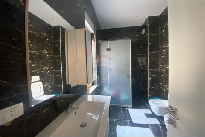 Tirane, shitet apartament 2+1+Ballkon Kati 6, 118 m² 207.000 € 