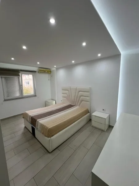 Tirane, shitet apartament 2+1 Kati 3, 83 m² 158.000 € (Rruga e Kavajes)