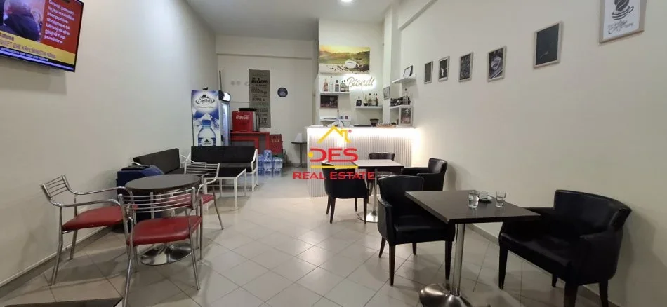 Vlore, shitet lokal Kati 0, 51 m² 110.000 € (Rruga Enver Jaho)