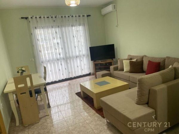 Tirane, jepet me qera apartament 1+1 Kati 3, 68 m² 400 € (Kodra e diellit)