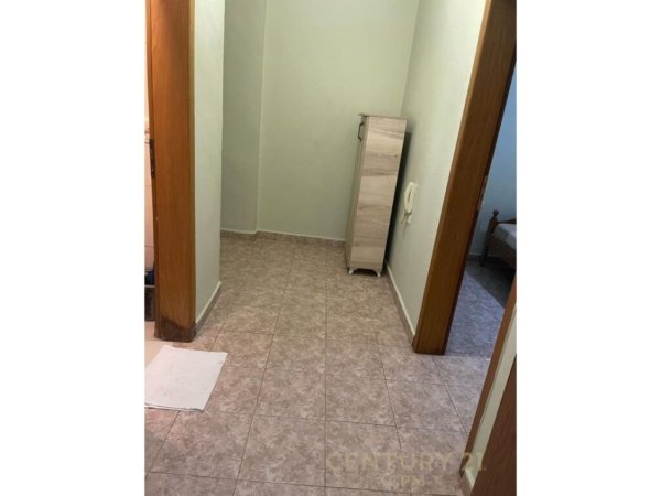 Tirane, jepet me qera apartament 1+1 Kati 3, 68 m² 400 € (Kodra e diellit)