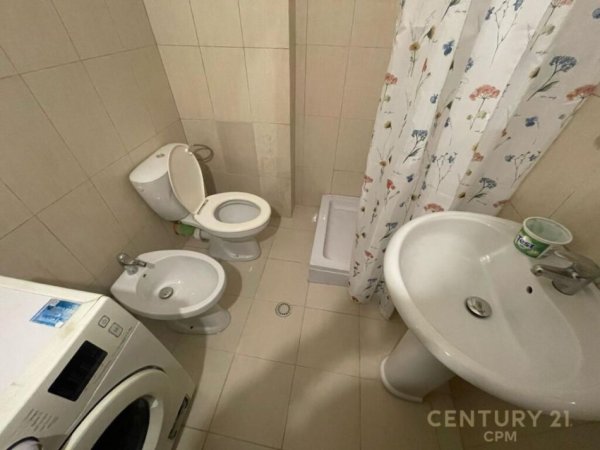 Tirane, jepet me qera apartament 1+1 Kati 3, 68 m² 400 € (Kodra e diellit)