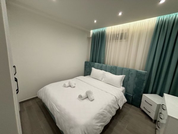 Tirane, jepet me qera apartament 1+1 Kati 0, 450 € (rruga e kavajes)