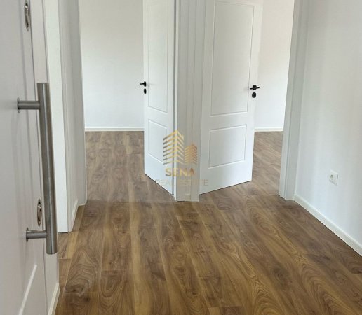 Tirane, jepet me qera apartament 2+1+Ballkon Kati 4, 75 m² 148.000 € (Rruga Kavajes)