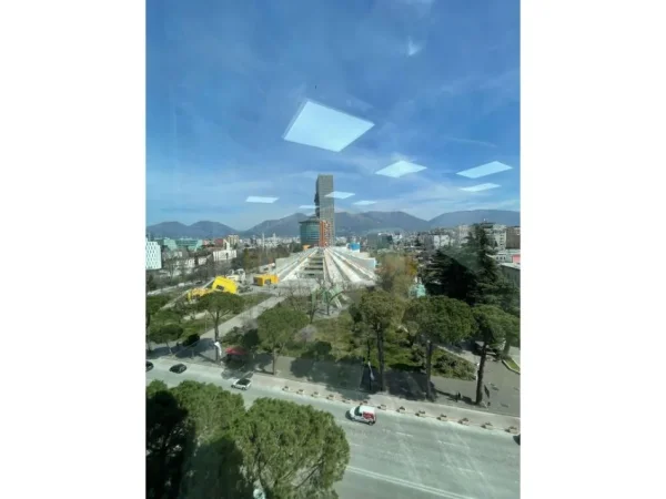 Ambient Biznesi me Qera, Twin Tower, Qendër