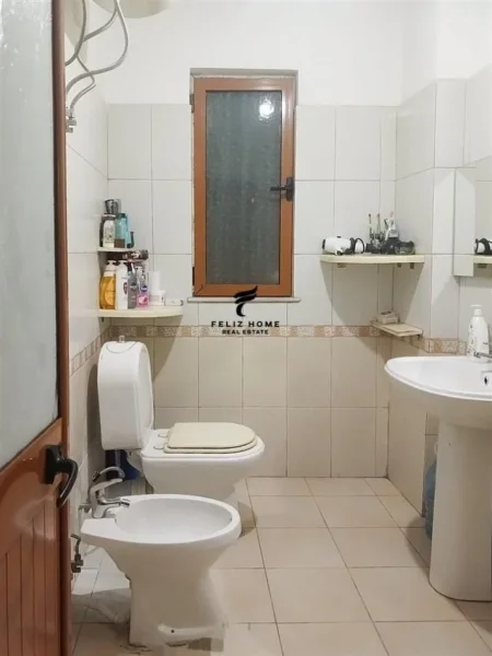 Tirane, shitet apartament 1+1+Ballkon Kati 1, 80 m² 105.000 € (JORDAN MISJA)