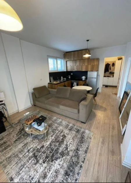 Tirane, shitet apartament 1+1+Ballkon Kati 4, 72 m² 142.000 € (Kopshti Zoologjik, Kompleksi Mateo)