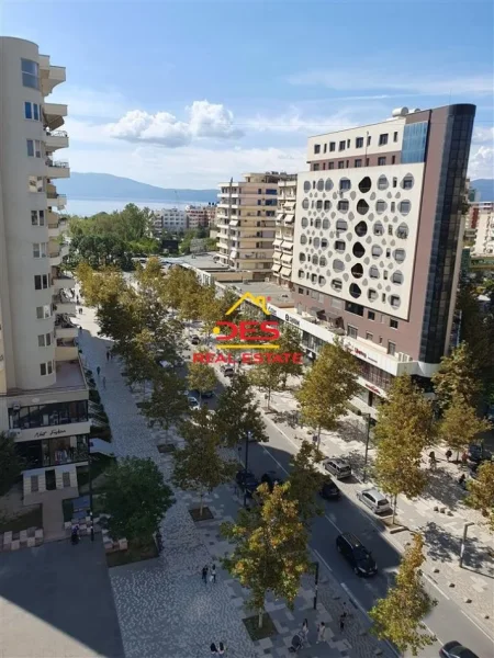 Vlore, shitet garazh Kati -1, 18 m² (Rruga Çajupi)