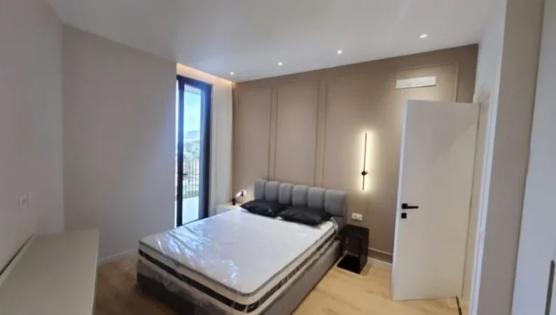 Tirane, shitet apartament 1+1 , 77 m² (Rruga e Kosovareve)