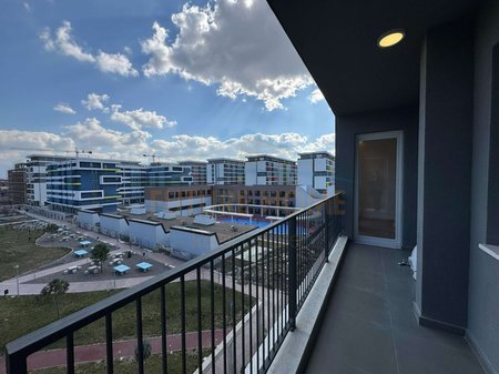 Tirane, jepet me qera apartament 2+1 Kati 4, 96 m² 450 € (KOMPLEKSI UNIVERS CITY, QTU)