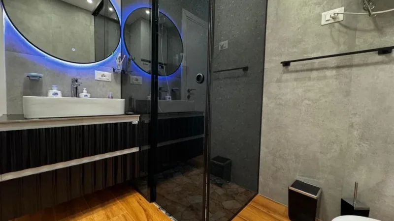 Tirane, shitet apartament 2+1+Aneks+Ballkon Kati 2, 105 m² 215.000 € (ish fusha aviacionit)