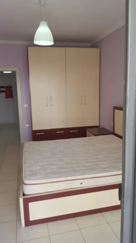 Tirane, jepet me qera apartament 1+1 Kati 4, 70 m² 400 € (Astir)
