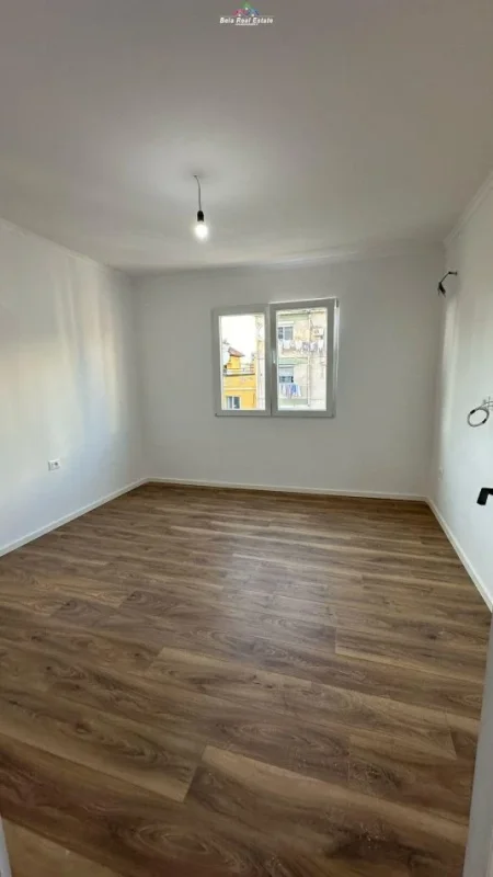 Tirane, shes apartament 2+1 Kati 4, 78 m² 148.000 € (rruga e kavajes)