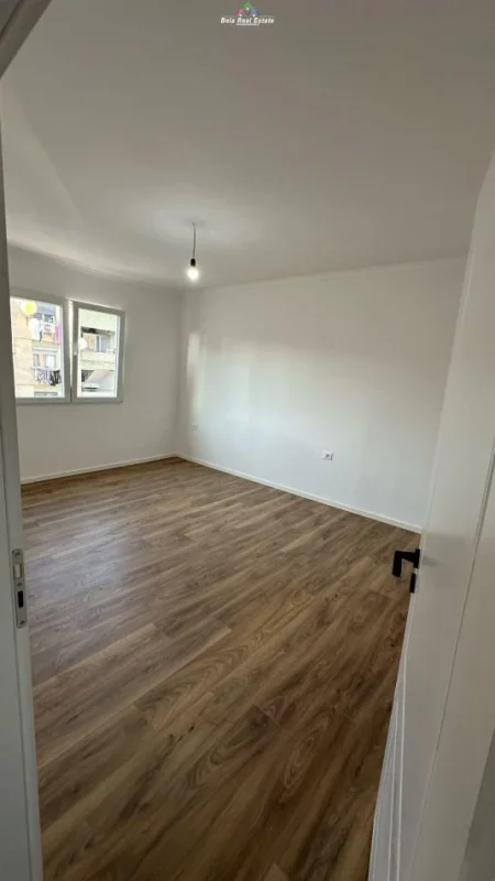 Tirane, shes apartament 2+1 Kati 4, 78 m² 148.000 € (rruga e kavajes)