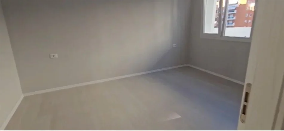 Tirane, jepet me qera apartament 2+1+Ballkon Kati 3, 104 m² 620 € (Ish Fusha e Aviacionit)