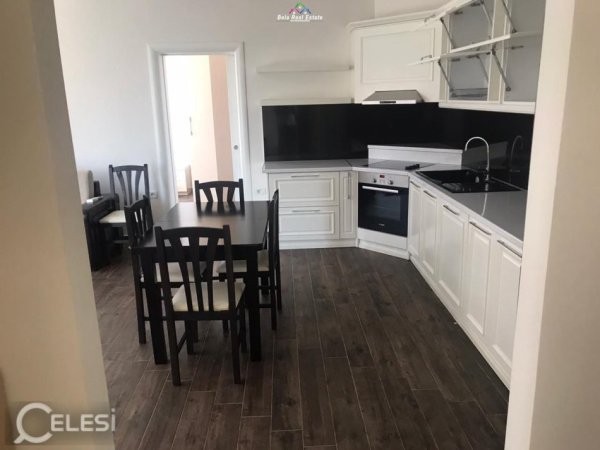 Tirane, jepet me qera apartament 2+1 Kati 6, 107 m² 700 € (vasil shanto)