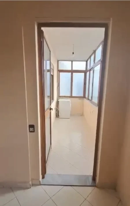 Tirane, shitet apartament 2+1 Kati 4, 1 m² (Osman Jonuzi)