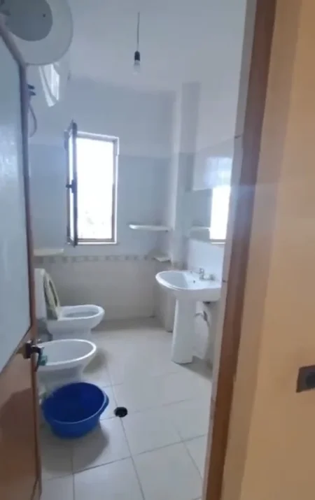 Tirane, shitet apartament 2+1 Kati 4, 1 m² (Osman Jonuzi)