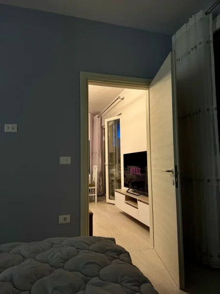 Tirane, jepet me qera apartament 1+1+Ballkon Kati 4, 72 m² 600 € (Astir (River Residence))