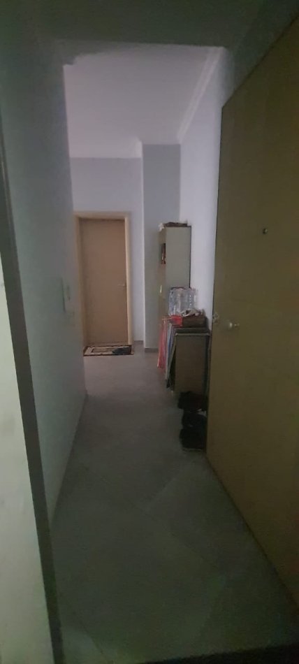 Tirane, jepet me qera apartament 1+1+Ballkon Kati 4, 60 m² 300 € (Fresk prane Ana Market)