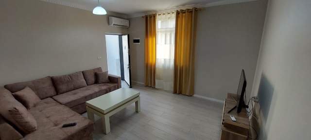 Tirane, jap me qera apartament 1+1 Kati 1, 60 m² 350 Euro (Tregu Elektrik)