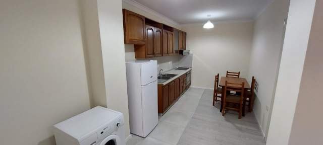 Tirane, jap me qera apartament 1+1 Kati 1, 60 m² 350 Euro (Tregu Elektrik)