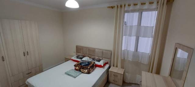 Tirane, jap me qera apartament 1+1 Kati 1, 60 m² 350 Euro (Tregu Elektrik)