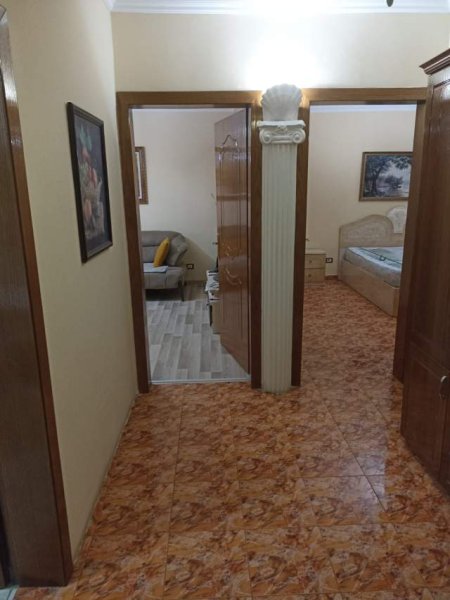 Tirane, jepet me qera apartament 2+1+A Kati 3, 80 m² 350 eu