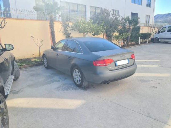 Tirane, shes makine Audi A4 Viti 2011, 7.900 Euro