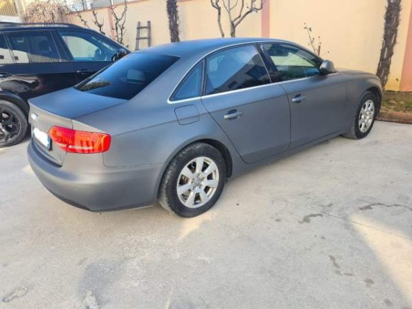 Tirane, shes makine Audi A4 Viti 2011, 7.900 Euro