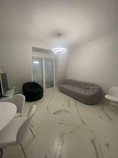 Tirane, jepet me qera apartament Kati 2, 105 m² 1.500 Euro (joy rezidenc)