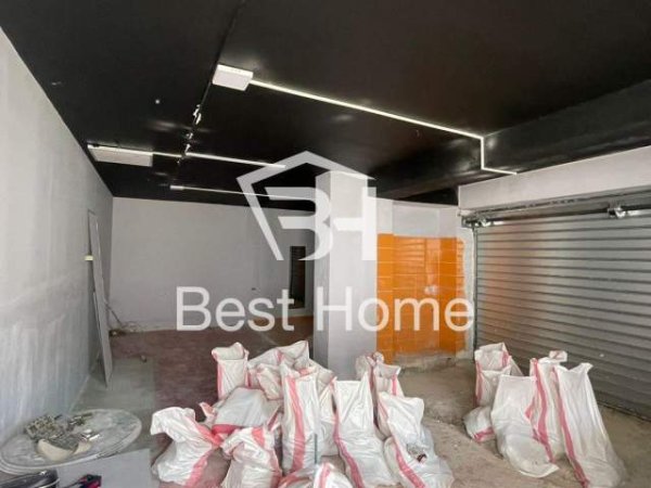 Tirane, shes dyqan Kati 0, 181 m² 135.750 Euro (Komuna Parisit)