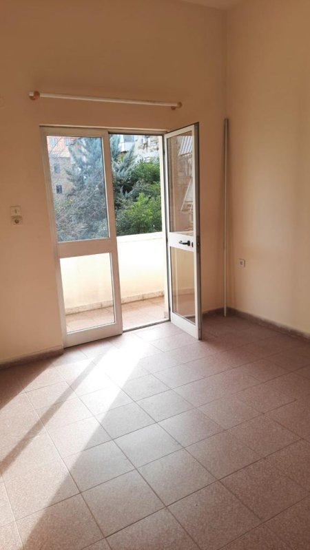 Tirane, shitet apartament 1+1 Kati 3, 48 m² 70.000 Euro (21 DHJETORI)