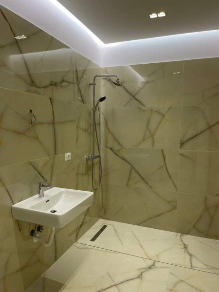 Tirane, jepet me qera apartament 1+1+BLK Kati 4, 65 m² 500 Euro (Zogu i Zi)