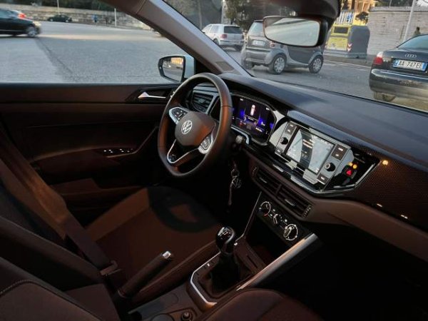 Tirane, shitet makine Volkswagen polo Viti 2022, 15.500 Euro