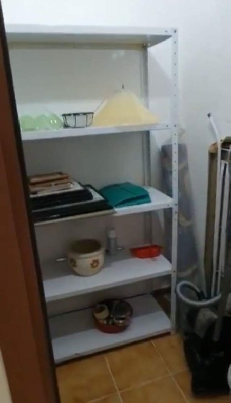 Tirane, shitet apartament 3+1+BLK Kati 4, 100 m² 130.000 Euro (Komisariati numer 2)