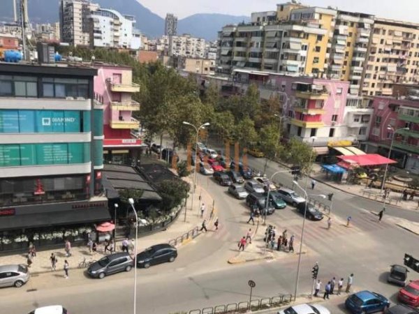 Tirane, shitet apartament 3+1+BLK Kati 4, 97 m² 130.000 Euro