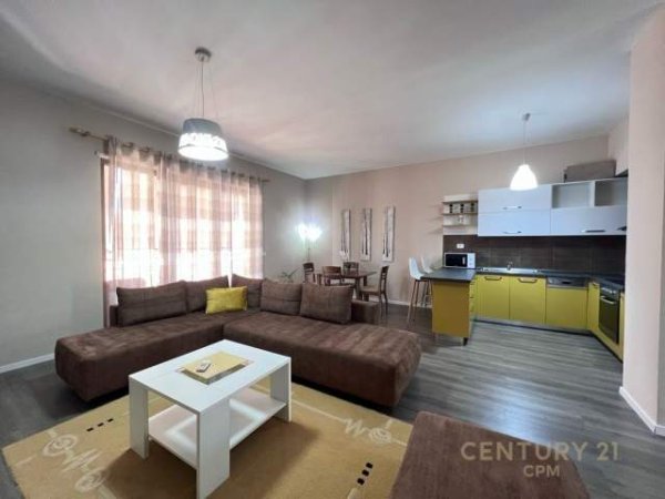 Tirane, jepet me qera apartament 2+1 Kati 8, 750 Euro (kompleksi delijorgji)
