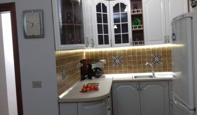 Tirane, jepet me qera apartament 2+1+A+BLK Kati 3, 100 m² 400 Euro (Blv Bajram Curri)