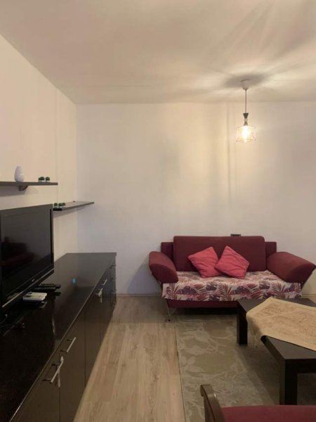 Tirane, jepet me qera apartament 1+1+BLK Kati 5, 65 m² 350 Euro (Myslym Shyr)