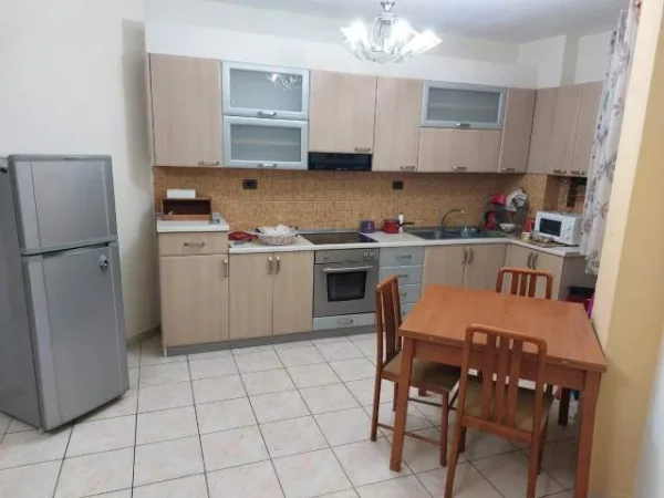 Tirane, Jepet me Qera Apartament 2+1+BLK Kati 2, 105 m² 600 Euro (Vaso Pasha)
